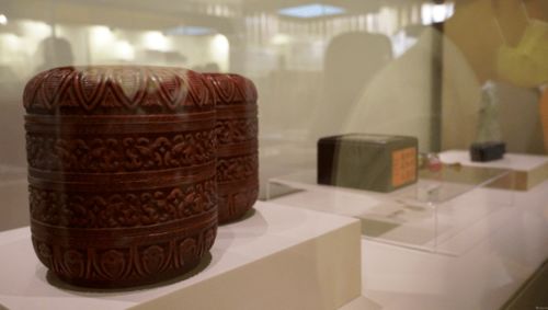 百年上海文物商店 工藝美術(shù)品與收藏品零售之珍藏